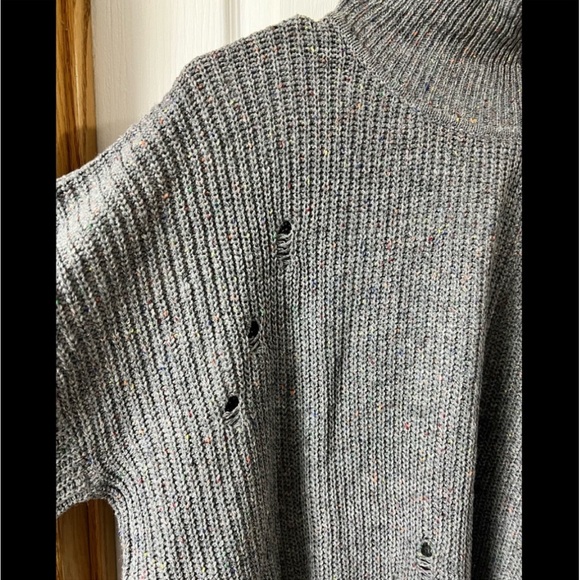 New Distressed and Frayed Sweater - Picture 9 of 12